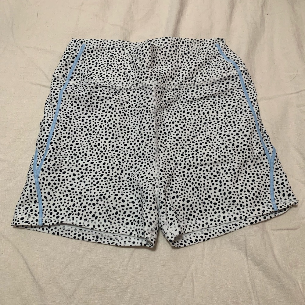 White Fox Active New Angle Bike Shorts Speckle Print